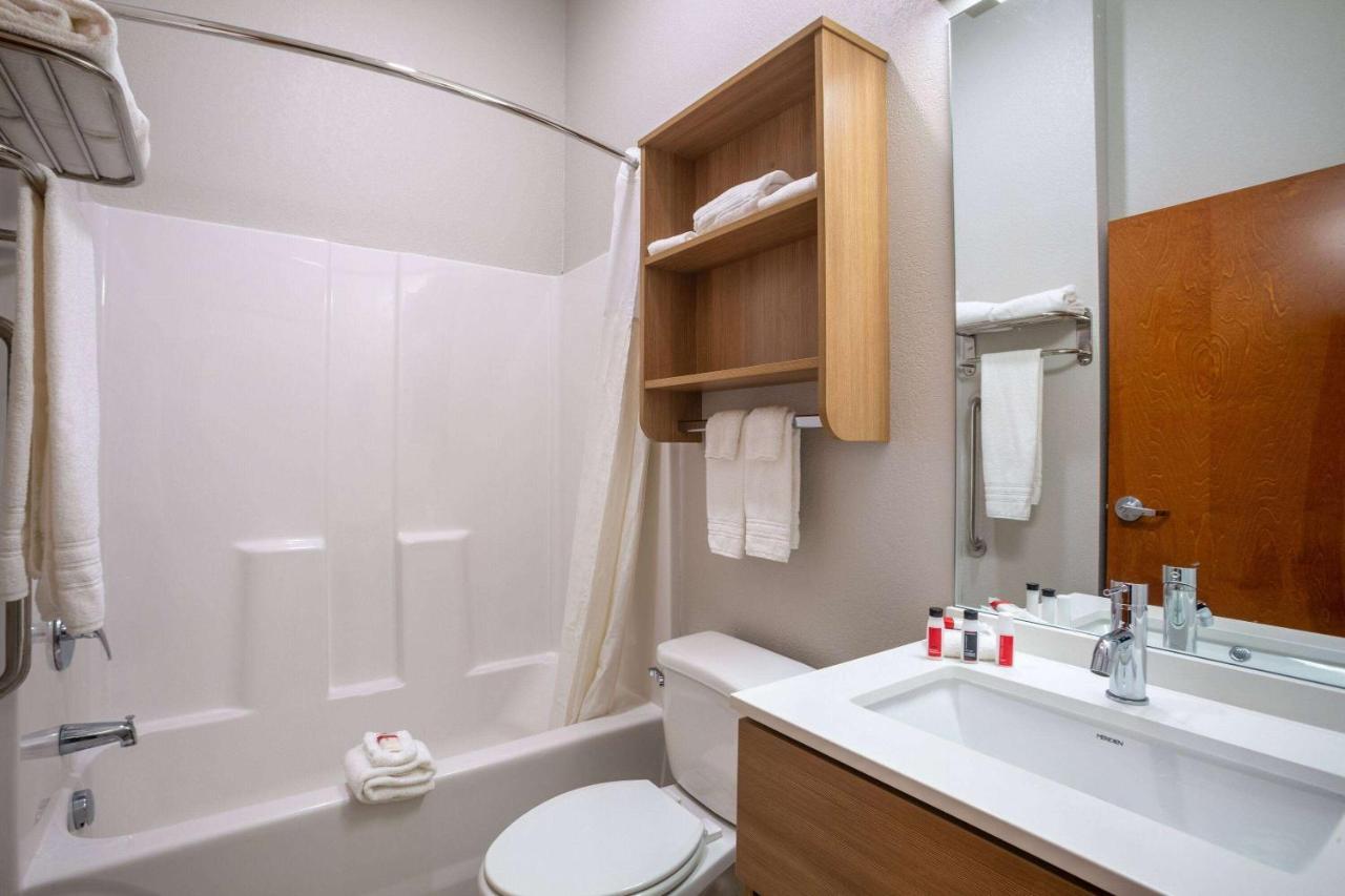 Microtel Inn & Suites By Wyndham Liberty Ne Kansas City Area المظهر الخارجي الصورة